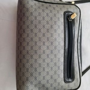 Meet your Posher, Yolanda